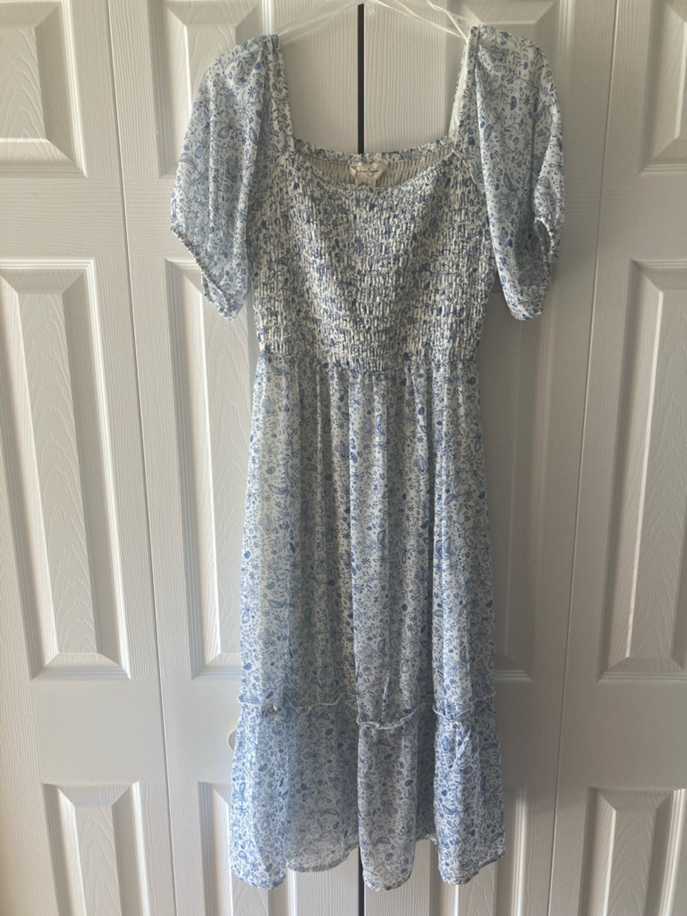 Jessica Simpson Smocked Floral Midi Dress-Size small